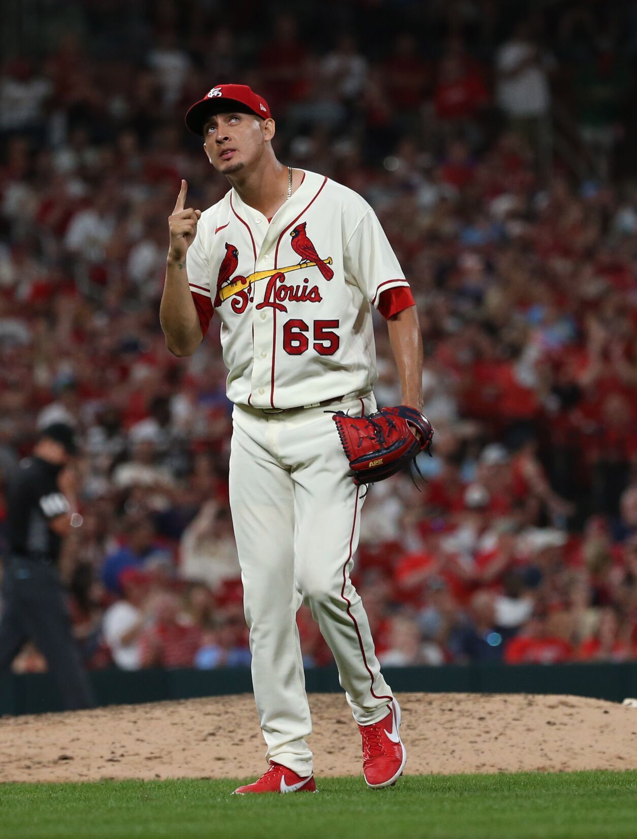Cardinals play Cincinnati Reds in game 2 of doubleheader